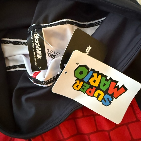Blackmilk Super Mario Bros leggings - medium NWT - Picture 3 of 5